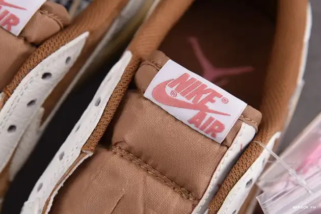 Rep Low OG 1 Scott x SP DM7866-106 Travis AJ 0327